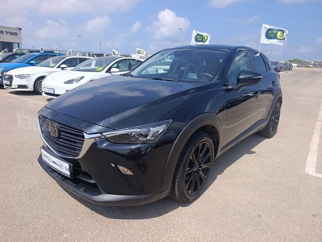 מודעת רכב מאזדה CX-3