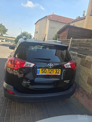 טויוטה RAV4
