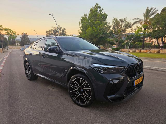 ב מ וו X6 M