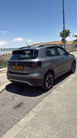 מודעת רכב פולקסווגן T-קרוס