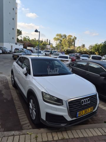 אאודי Q2
