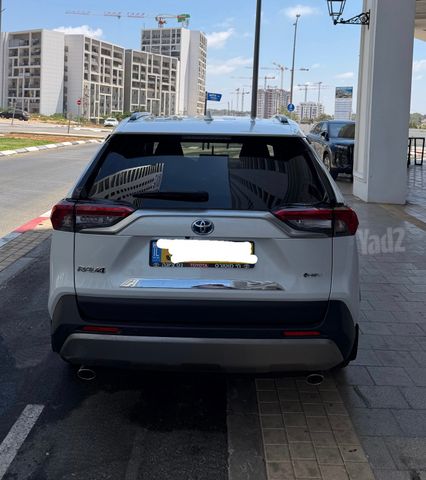 טויוטה RAV4