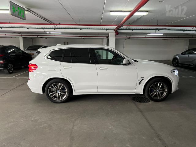 ב מ וו X3