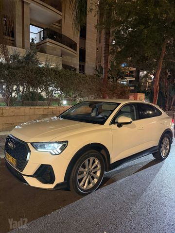 אאודי Q3