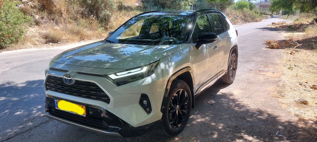 טויוטה RAV4