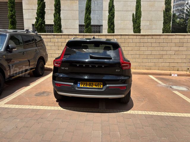 וולוו XC40