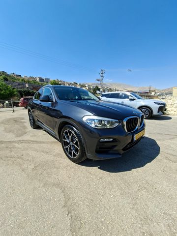ב מ וו X4
