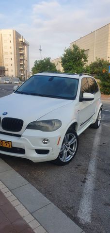ב מ וו X5