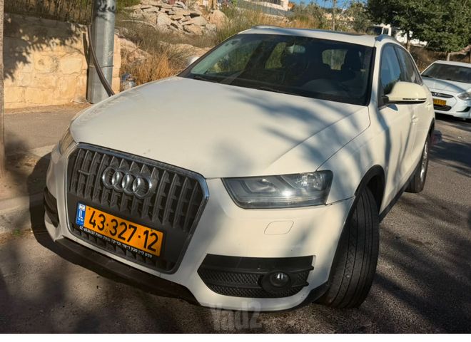 אאודי Q3