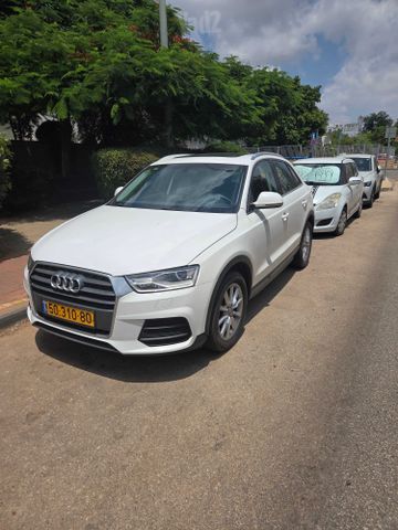 אאודי Q3