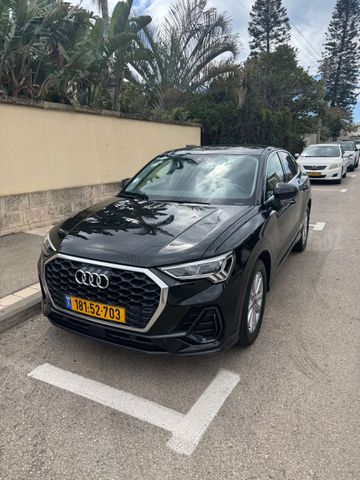 אאודי Q3
