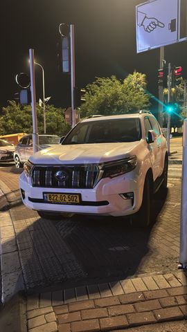 מודעת רכב טויוטה לנד קרוזר