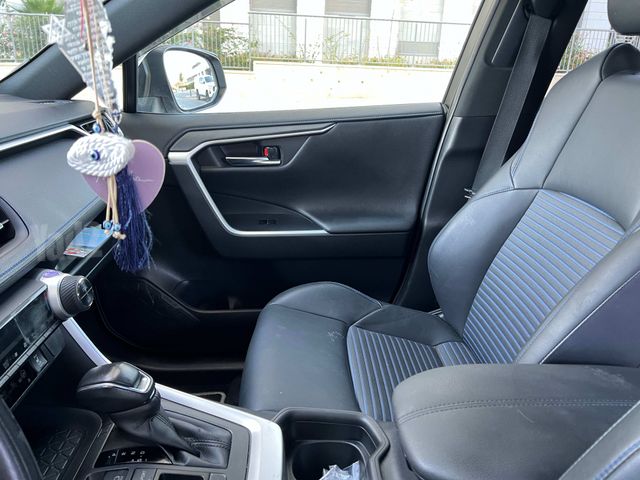 טויוטה RAV4