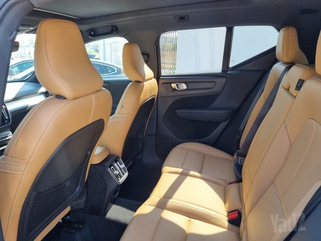 וולוו XC40