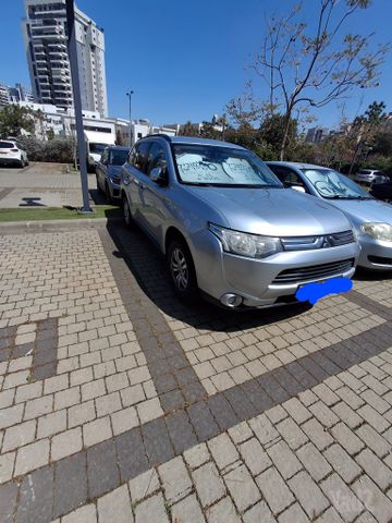 מודעת רכב מיצובישי אאוטלנדר