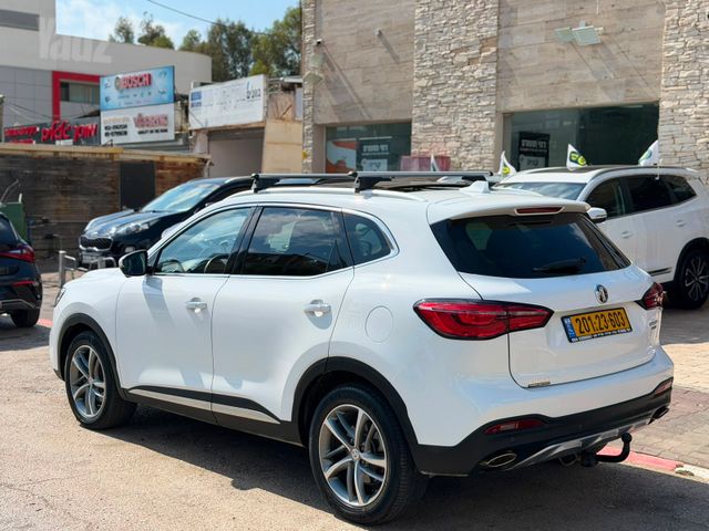אם ג'י EHS PHEV