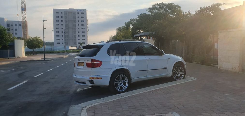ב מ וו X5