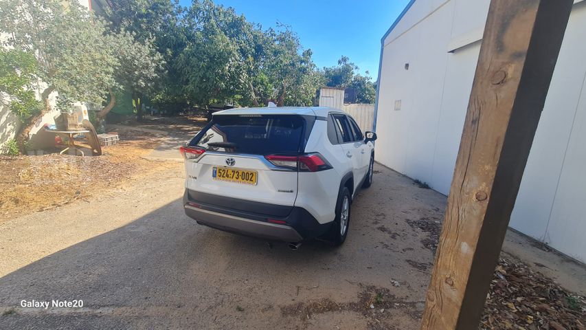 טויוטה RAV4