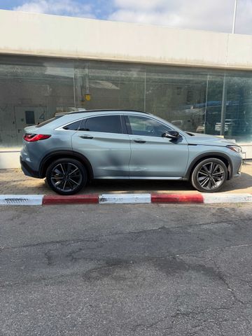אינפיניטי QX55