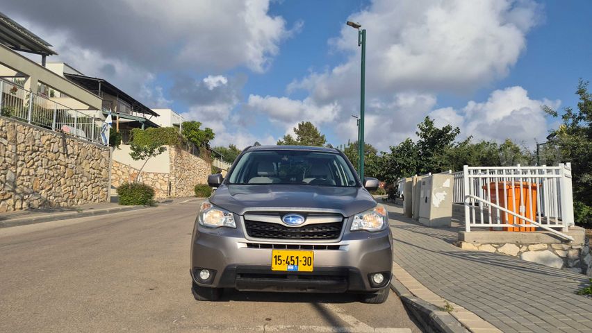 סובארו פורסטר