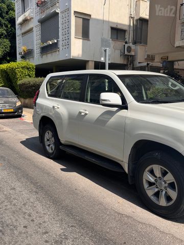 מודעת רכב טויוטה לנד קרוזר