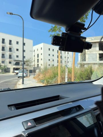 מודעת רכב טויוטה RAV4