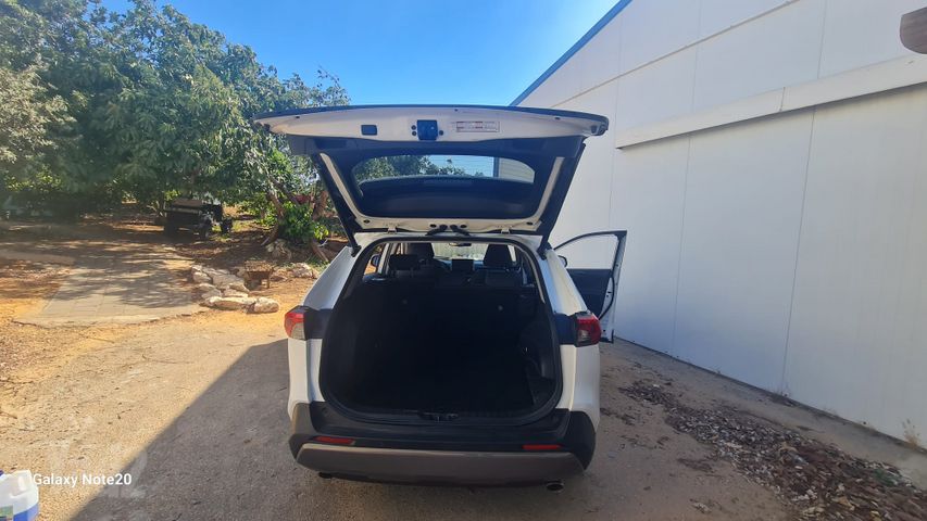 טויוטה RAV4