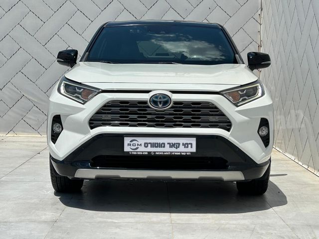 טויוטה RAV4