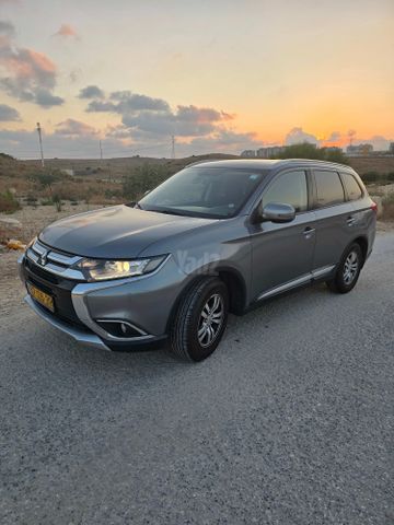 מיצובישי אאוטלנדר