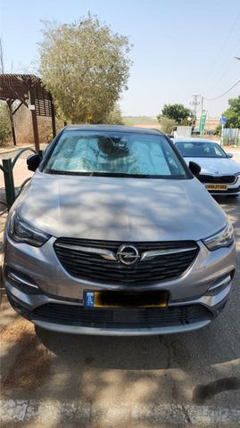 מודעת רכב אופל גרנדלנד