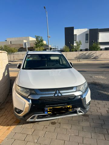 מודעת רכב מיצובישי אאוטלנדר