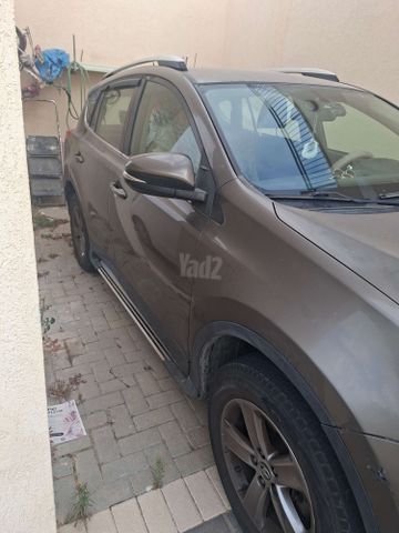 טויוטה RAV4