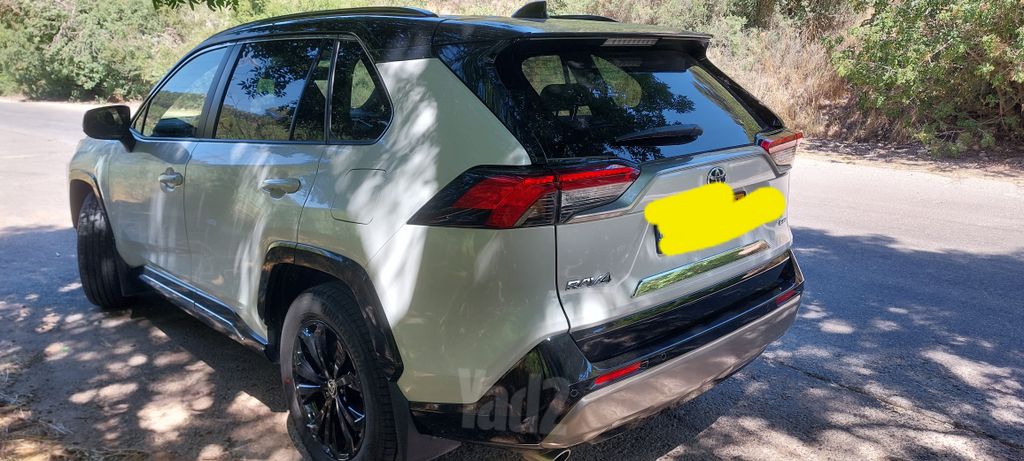 טויוטה RAV4