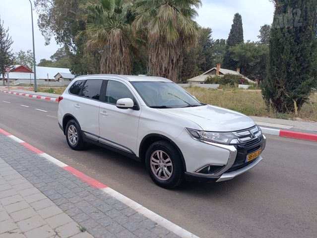 מודעת רכב מיצובישי אאוטלנדר