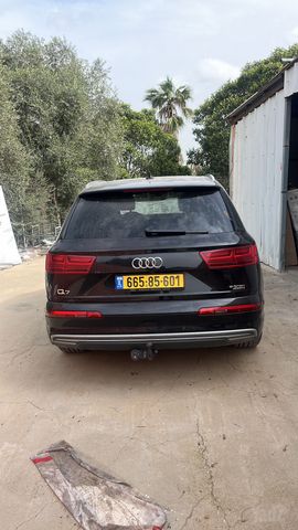 אאודי Q7