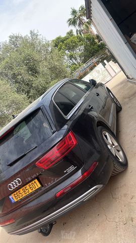 אאודי Q7