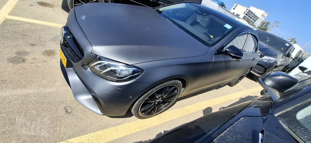 מודעת רכב מרצדס-בנץ E-class