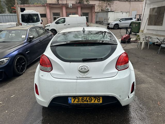 מודעת רכב יונדאי ולוסטר