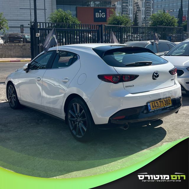 מאזדה 3