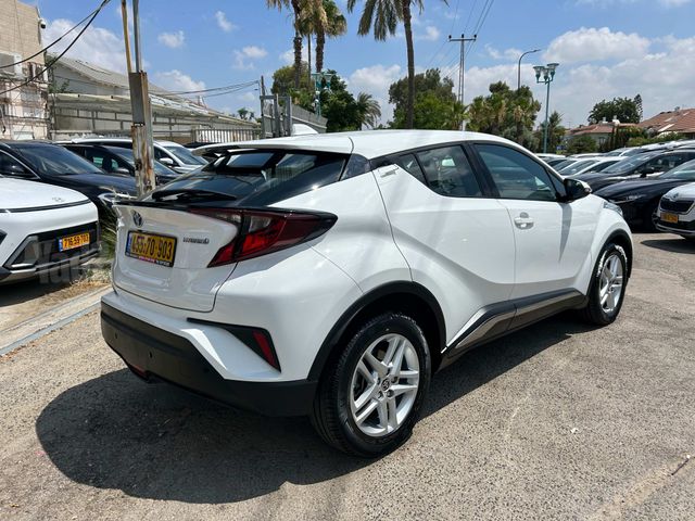 טויוטה C-HR