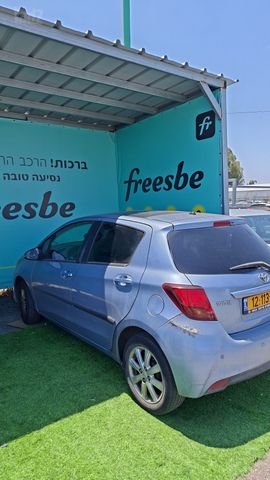טויוטה יאריס