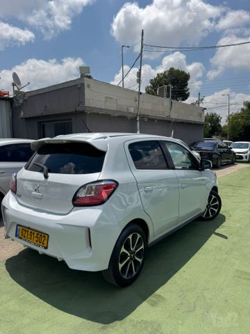 מיצובישי ספייס סטאר