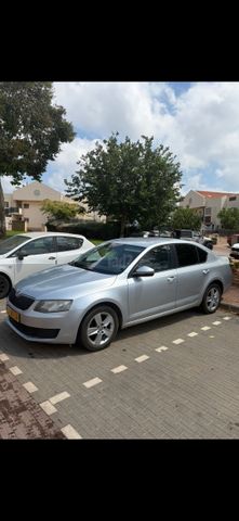 סקודה אוקטביה