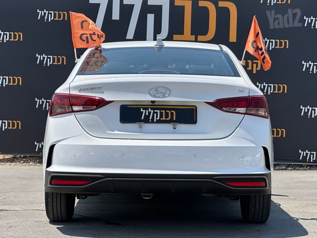 יונדאי אקסנט i25