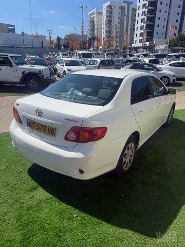 טויוטה קורולה