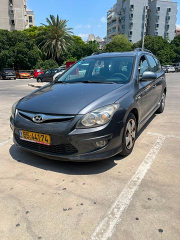 יונדאי i30