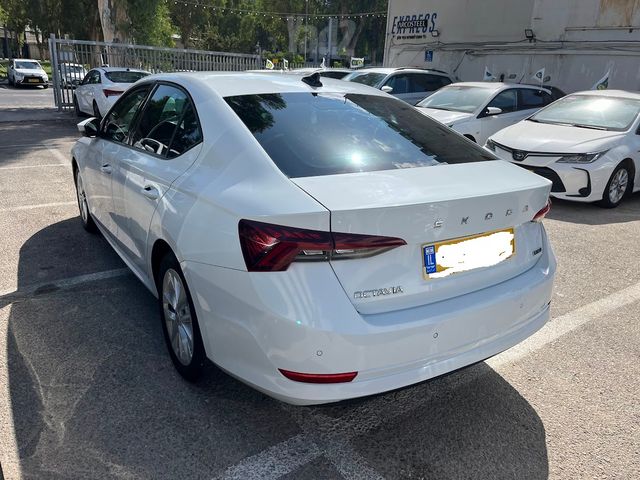 סקודה אוקטביה