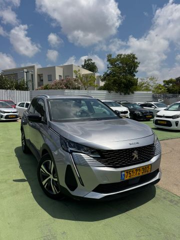 פיג'ו 3008