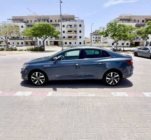 רנו מגאן