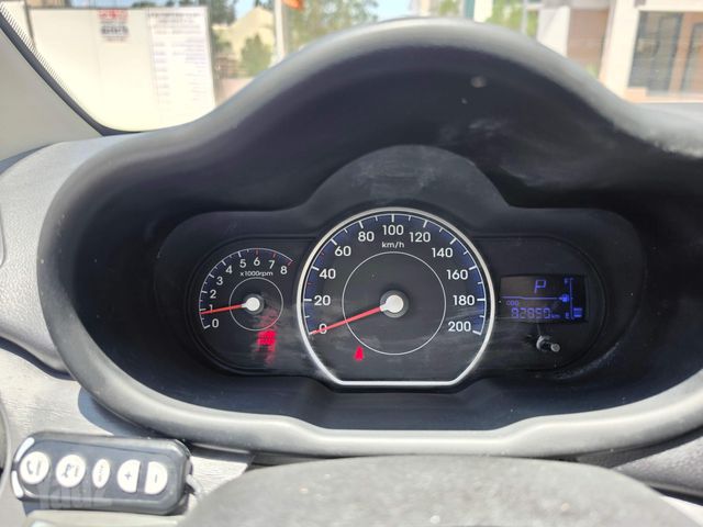 יונדאי i10